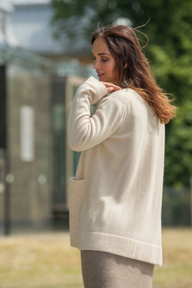 Молочный кашемировый кардиган 707