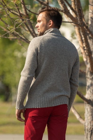 dzhemper iz shersti yaka muzhskoi 23 2 e1597153945815 Мягкая куртка кофта как овечка