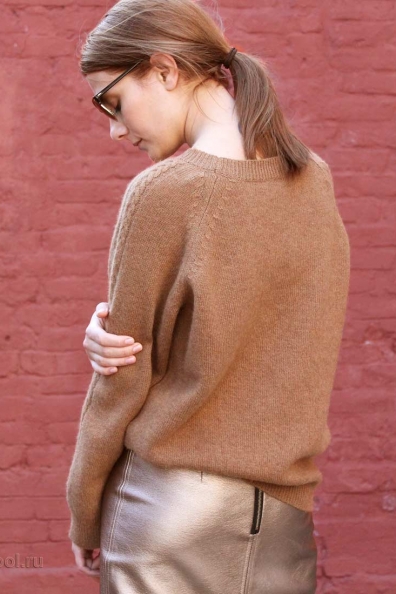 Джемпер женский из верблюжьей шерсти 192-24