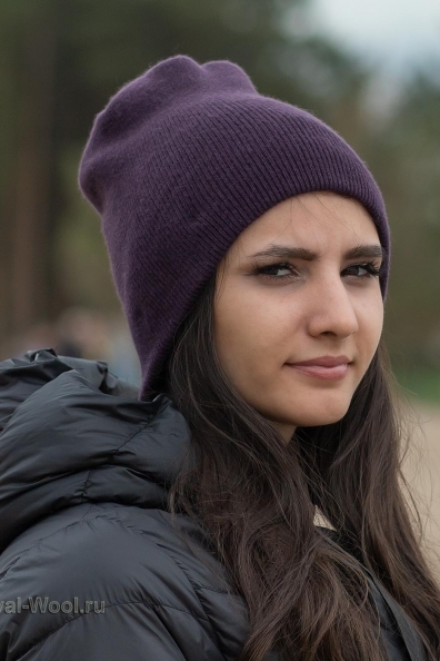 Фиолетовая шапка из кашемира 750-4-2