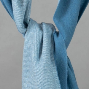 Кашемировый шарф голубой двусторонний