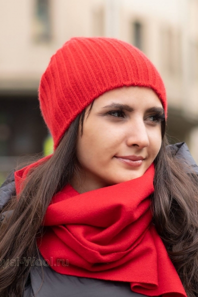 Красная шапка из кашемира 750-1-12