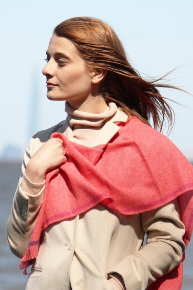 Красный шарф из шерсти ягнят 490-62-MT