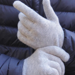 Мужские перчатки из кашемира серые