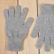 Серые женские перчатки кашемир фото1