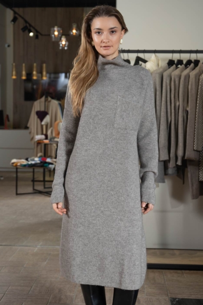 Платье шерстяное прямое с горлом 1921-76-M
