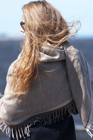 Платок светлый однотонный из шерсти яка 1131-2-7