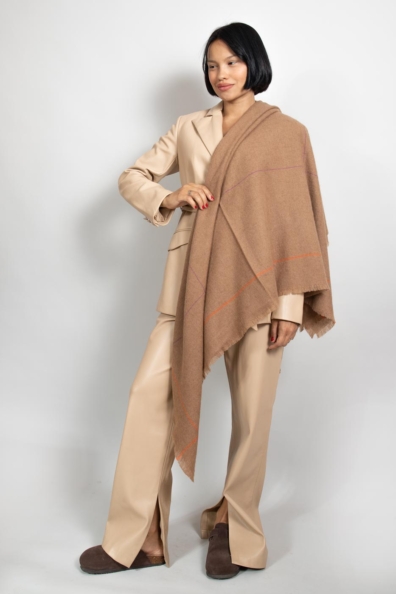 Шерстяной платок из верблюжки тканый 113-7