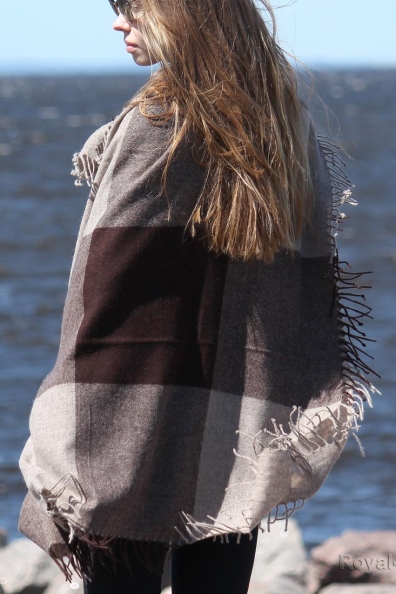 Платок из пуха яка с кистями 1131-2-5