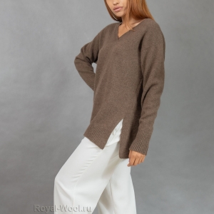 Пуловер шерстяной женский