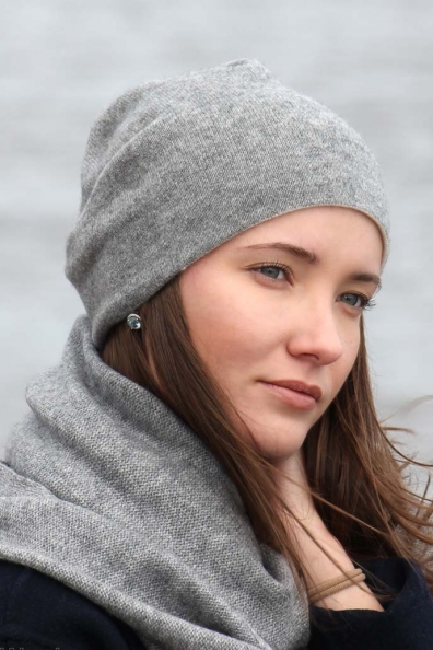 Двусторонняя серая шапка из кашемира 750-SF-8