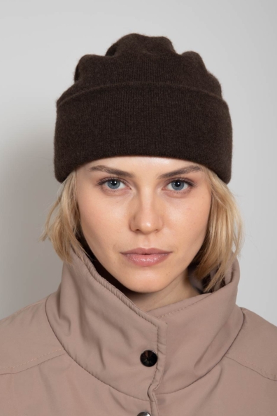 Однотонная шапка коричневый як 195-1-SL