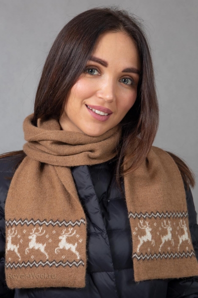 Теплый шарф женский из натуральной шерсти (верблюжка) принт олени 194-6