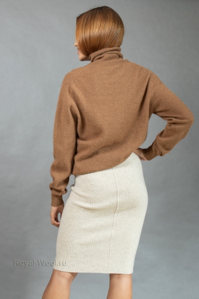 Свитер тонкий из верблюжьей шерсти 190-3