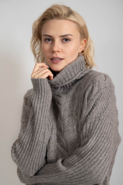 Свитер-туника с объемным декором 1921-35-M