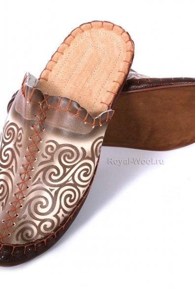 Тапочки кожаные с рисунком коричневые 215-3