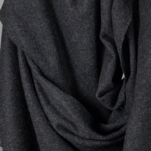 Темно-серый палантин из кашемира