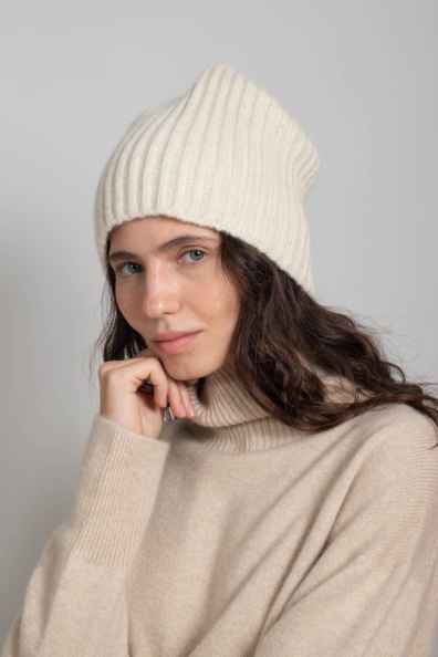 Теплая женская вязаная шапка пух ягнят 195-3-UL-1