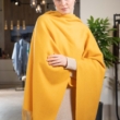Желтый палантин из кашемира фото2