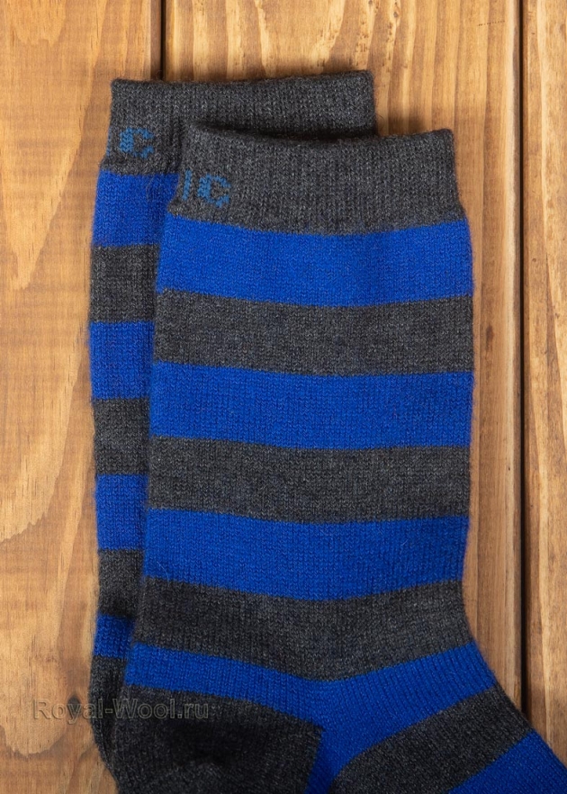 Сине-черные полосатые носки резинка