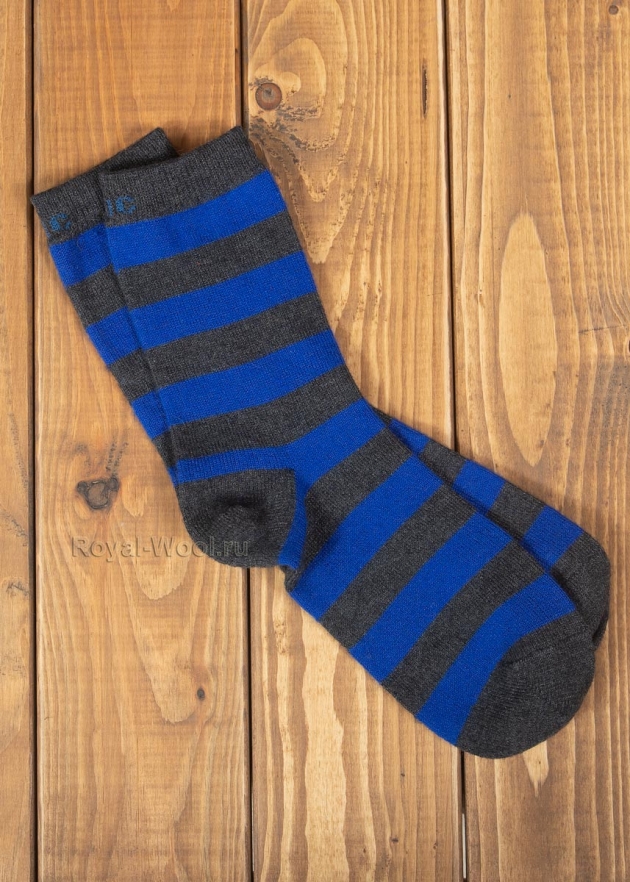 Сине-черные полосатые носки