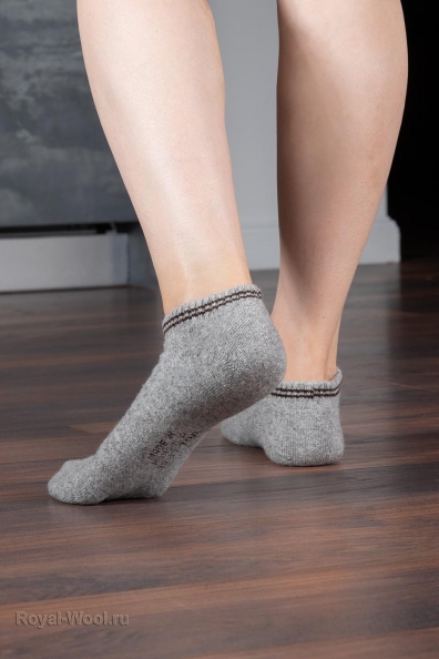 Светло-серые шерстяные низкие носки 1113-14
