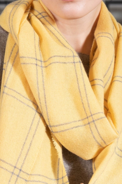 Желтый кашемировый палантин в клетку 154-3-13