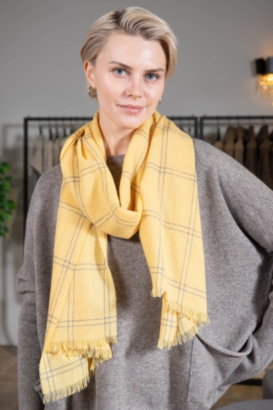 Желтый кашемировый палантин в клетку 154-3-13