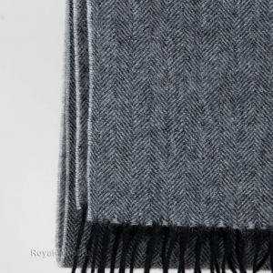 Шерстяной серый шарф фото3