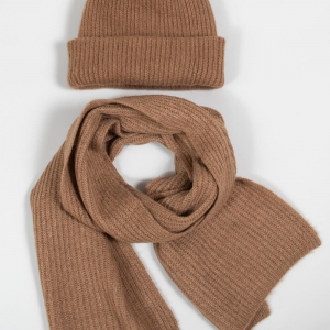 Комплект шапка шарф из верблюжьей шерсти фото1