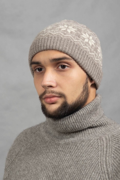 Серая шапка с зимним узором 193-SF-1M