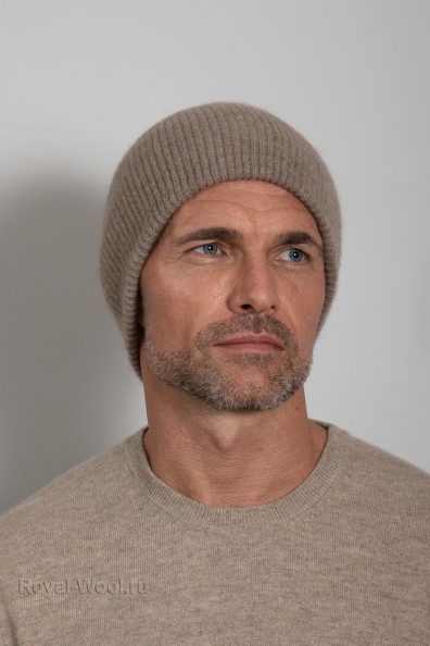 Мужская бежевая вязаная шапка 750-4-4M