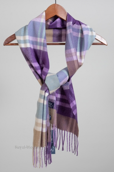 Сиреневый шарф в клетку 760-46