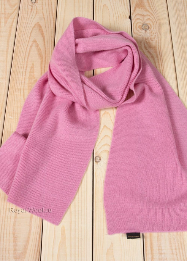 Розовый трикотажный шарф кашемир фото1