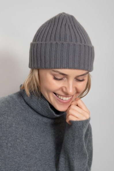 Серая женская кашемировая шапка 750-1-20