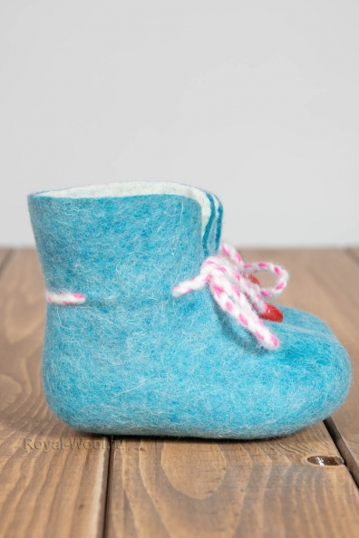 Пинетки голубые из войлока 108-2