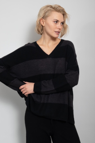 Женский пуловер в полоску 703-G