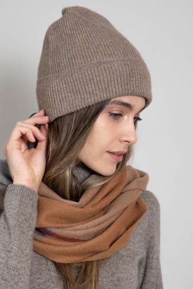 Шапка кашемир бежевая с отворотом 750-E-beige