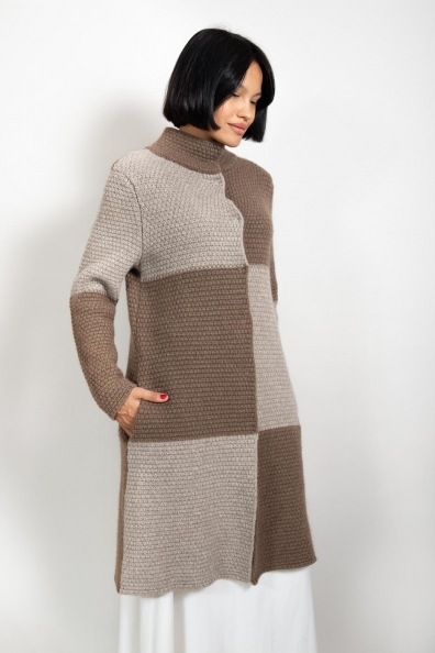 Женское вязаное пальто кардиган двухцветное 1921-103