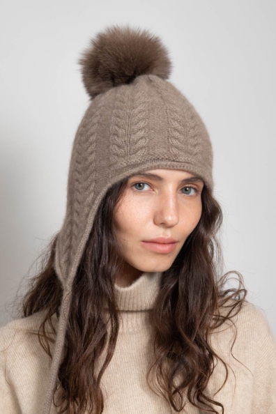 Кашемировая шапка с ушками темно-бежевая 750-4BB-4