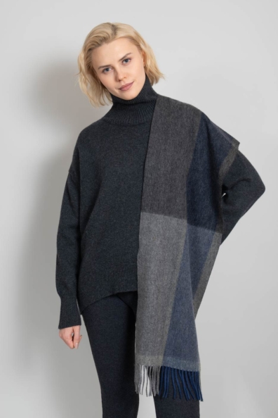 Шарф из шерсти ягнят серый синий 490-8T-4W