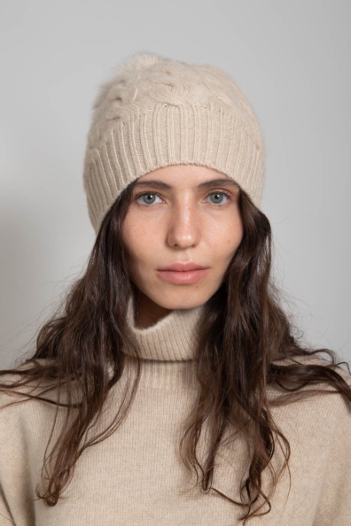 Кашемировая шапка светло-бежевая косичка 750-3BB-1