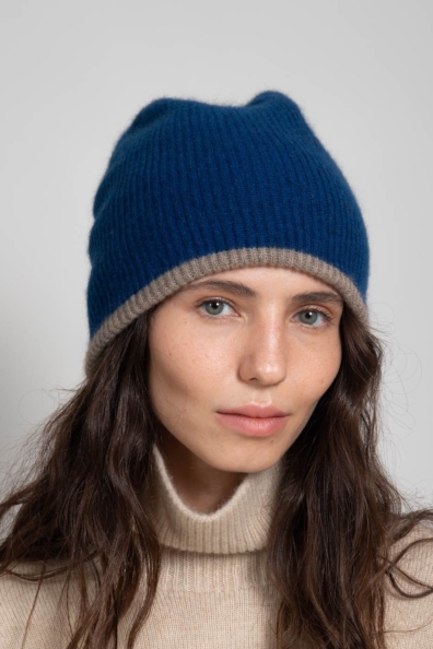 Шапка кашемировая женская бежево-синяя двухсторонняя 750-4-47