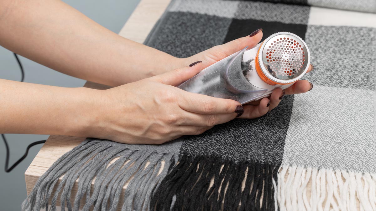 Как убрать катышки на шарфе кашемировом