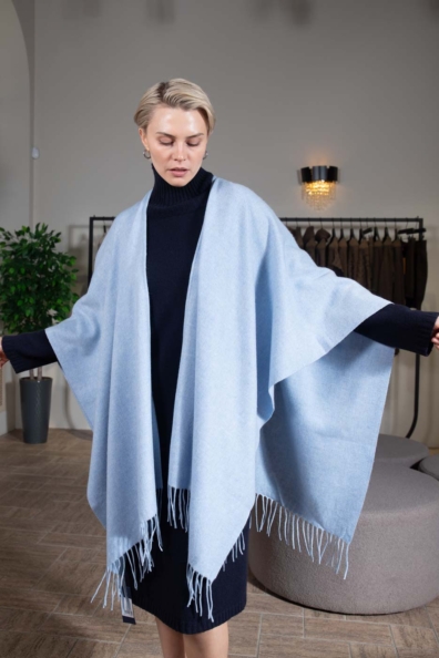 Пончо кашемировое голубое 780-10