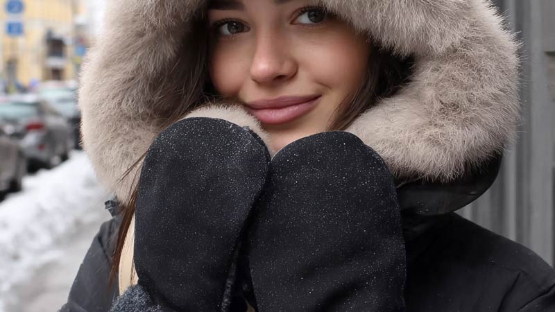 Варежки из овчины черные